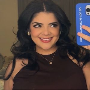 Meet your Posher, Paulina